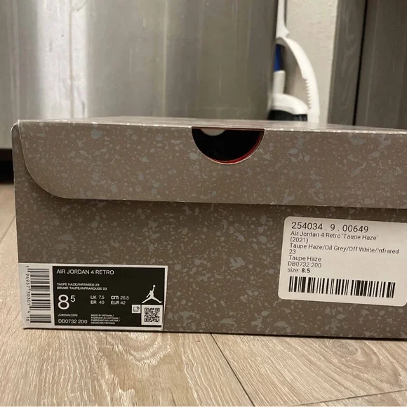 These are Jordan 4 taupe haze retro 4a